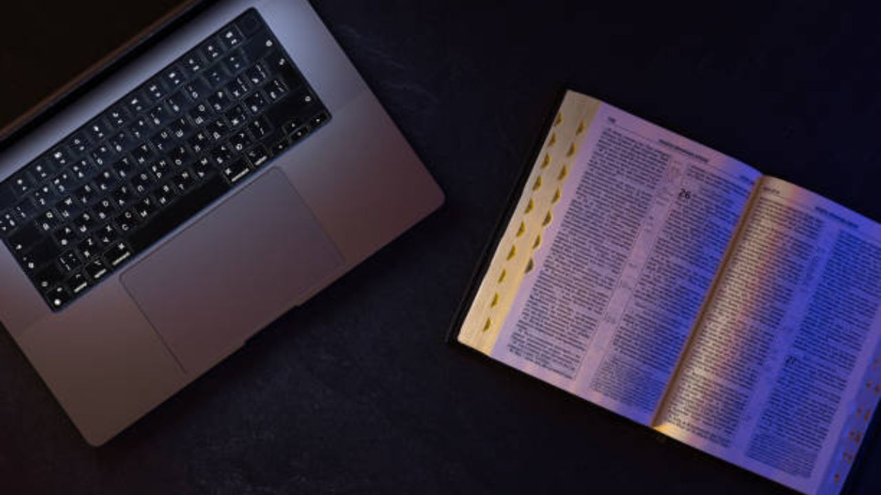 Holyscript.Online Technology